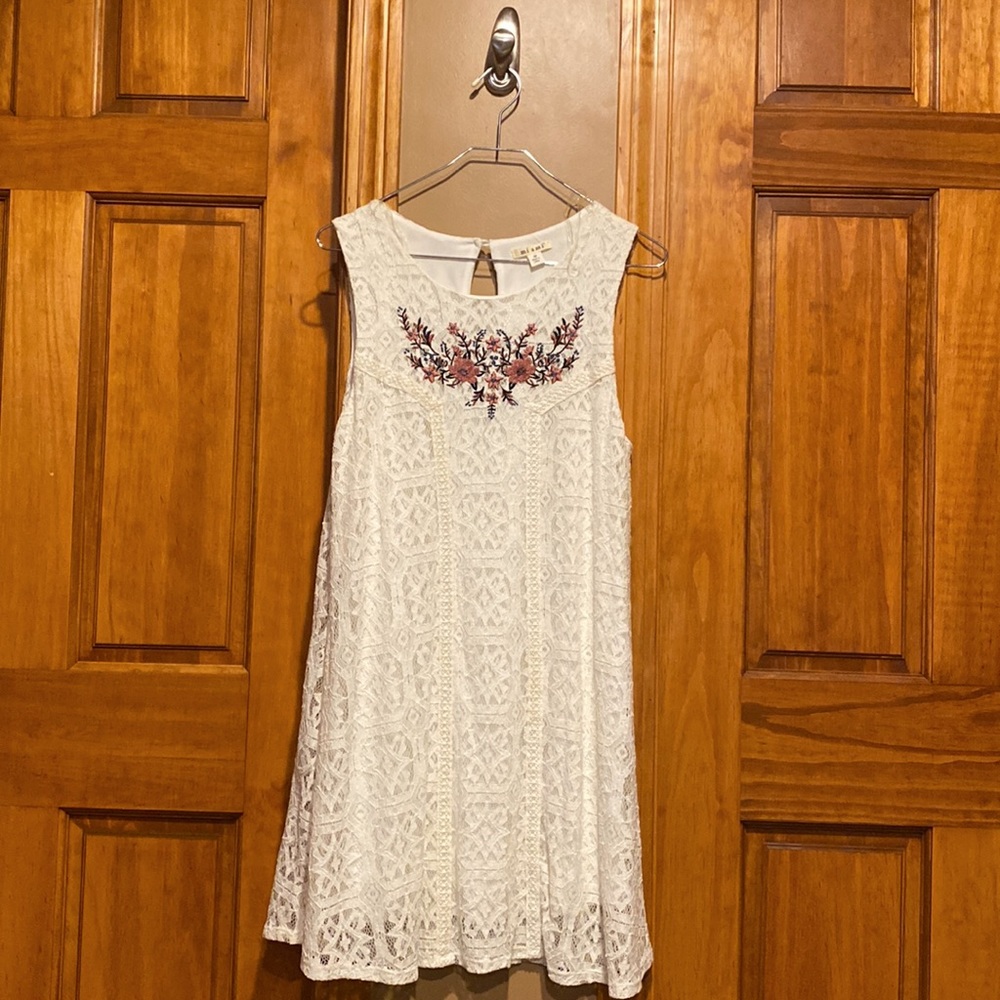 White lace boho dress